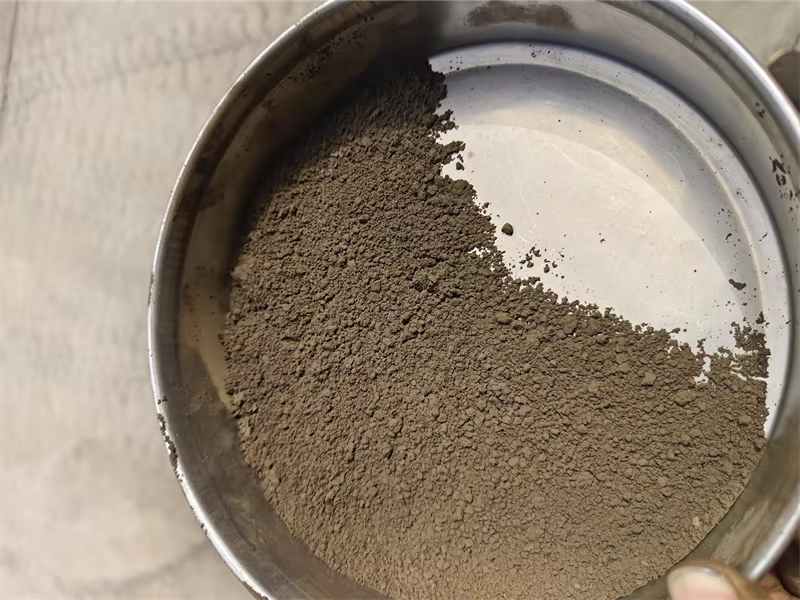 铬矿粉作为玻璃着色剂的作用与优势